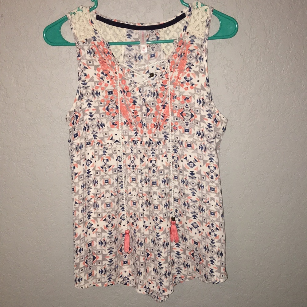 Xhilaration tank top size medium